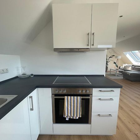 Rueckzugsort Im Rebenmeer Mit Terrasse, Grill & Parkplatz Venningen Exterior photo