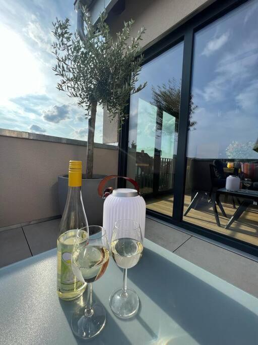 Rueckzugsort Im Rebenmeer Mit Terrasse, Grill & Parkplatz Venningen Exterior photo